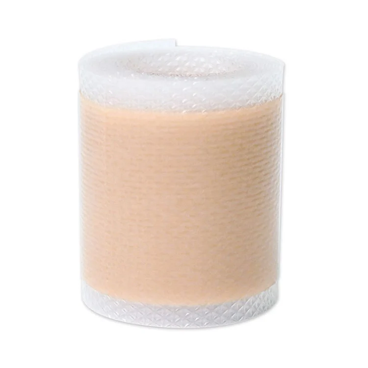 Постоперативна заштитна водоотпорна лепенка со лузни во боја на кожа